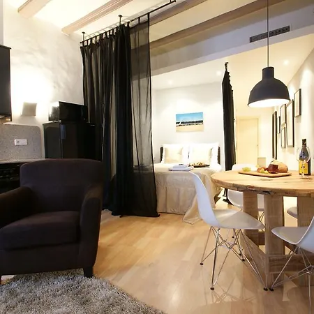 Ramblas Apartment